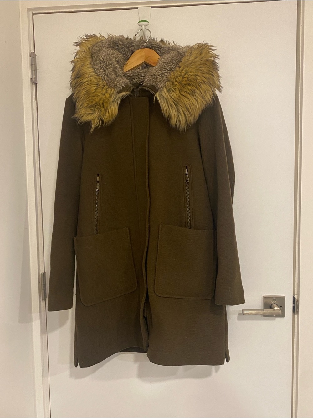 Vince Camuto Women’s Olive Green Faux Fur Trim Parka Coat
